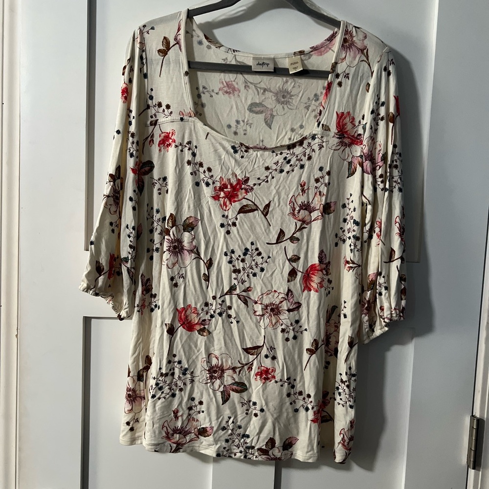 Daytrip Floral Women's Blouse